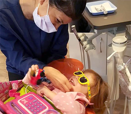 dentist with child services